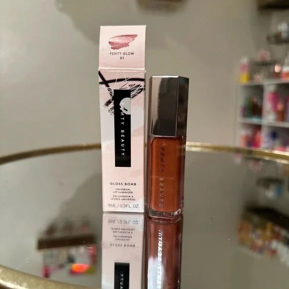 SOLD*********Fenty Beauty Gloss Bomb - Radiant Copper - Picture 3 of 4